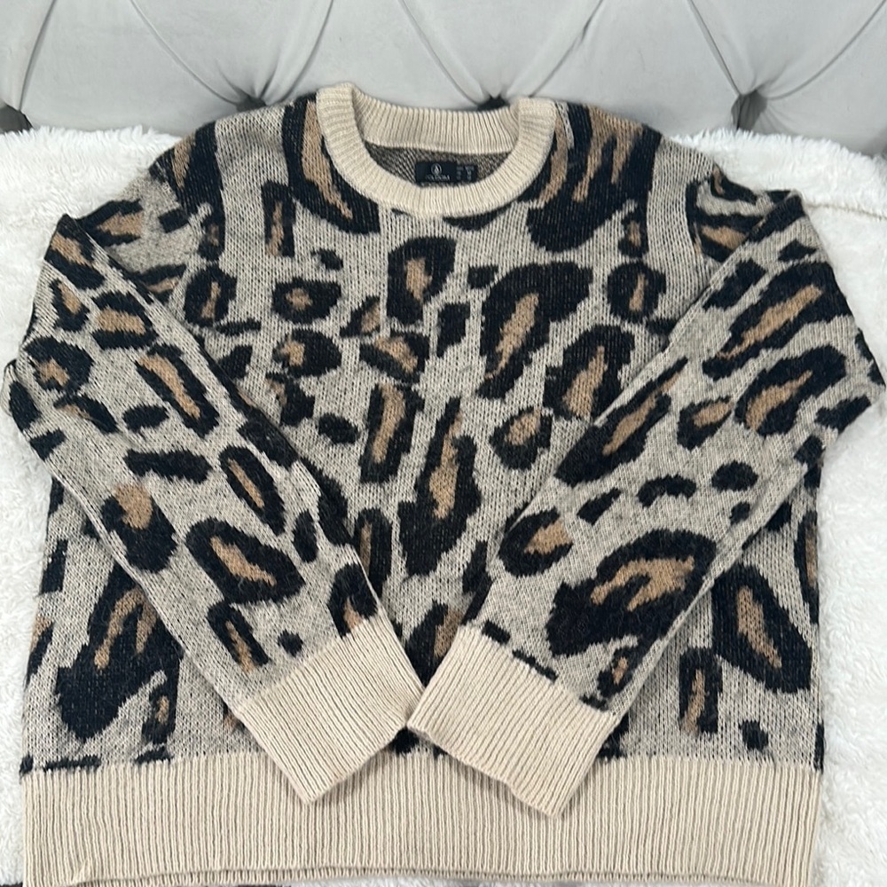 Volcom Black and Tan Crew Neck Sweater with Bold‎ Animal Print - Picture 3 of 5